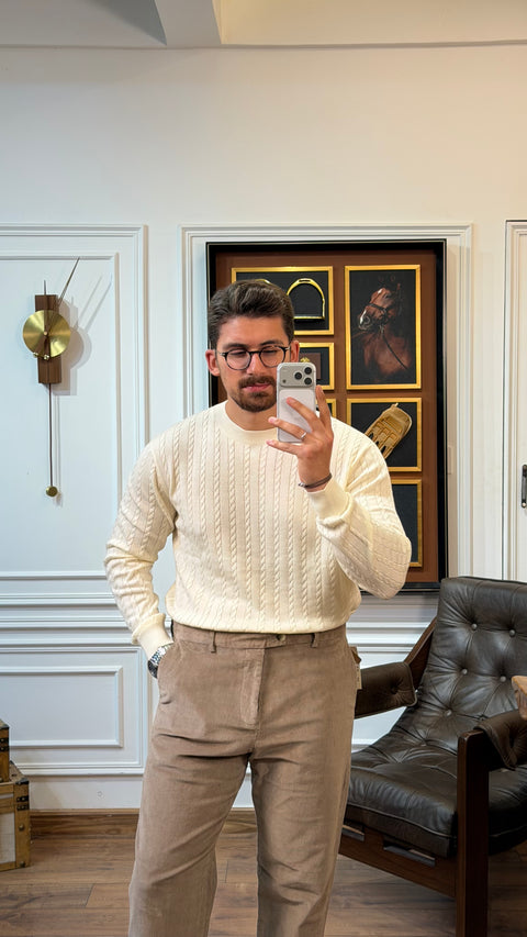 Saxon Cable-knit Crewneck 01