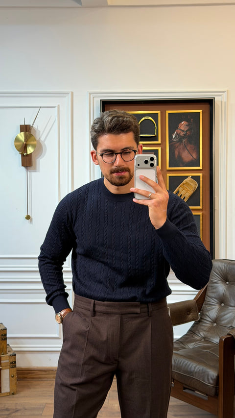 Saxon Cable-knit Crewneck 01